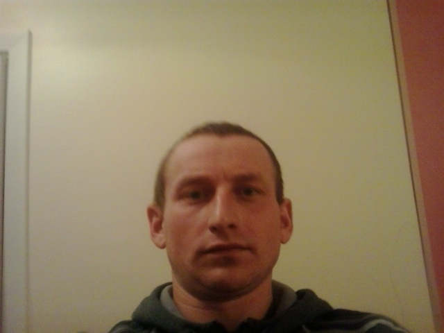 Vaikinas ieško merginos